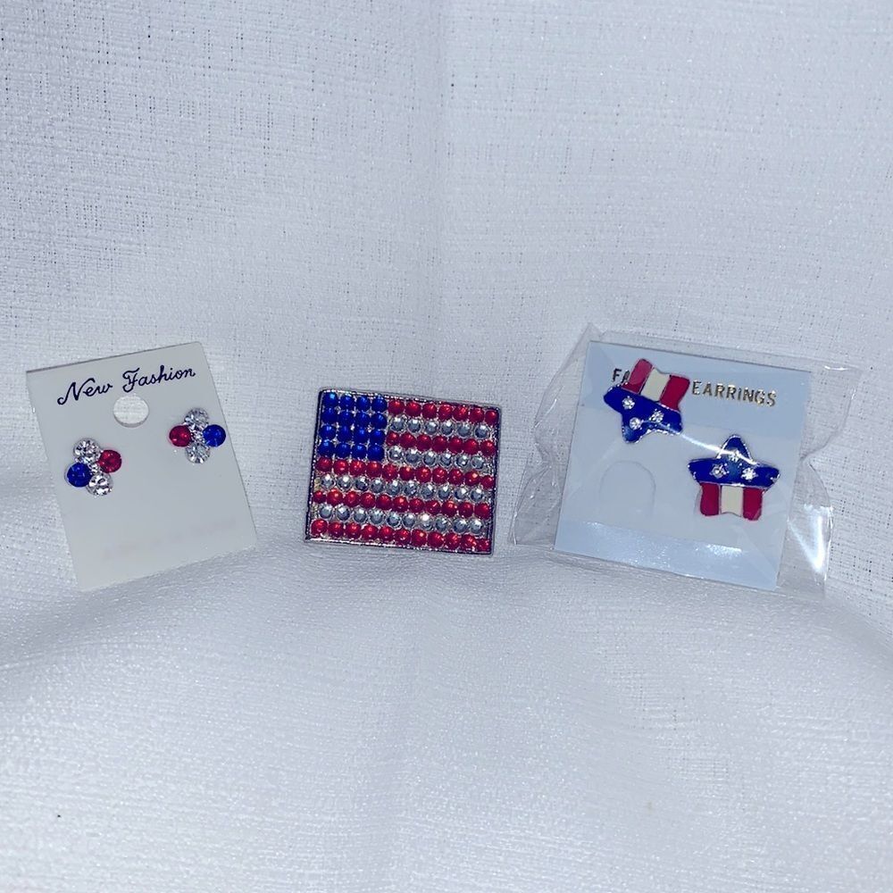 ‎VGT patriotic pin and rhinestone earrings